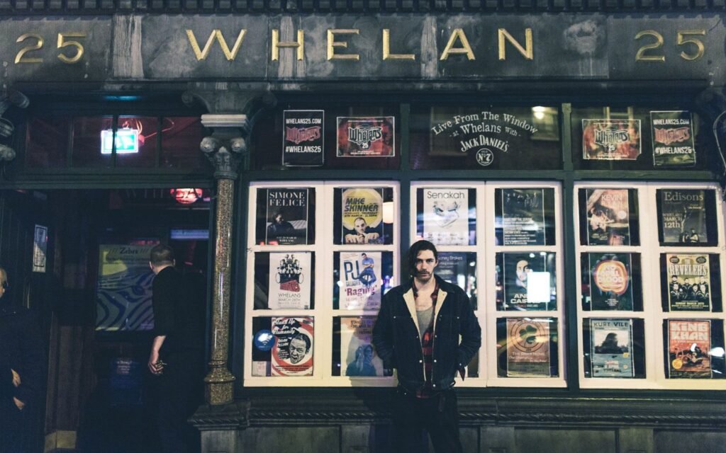 Whelan’s pub frontage, Wexford Street, Dublin — public photograph
